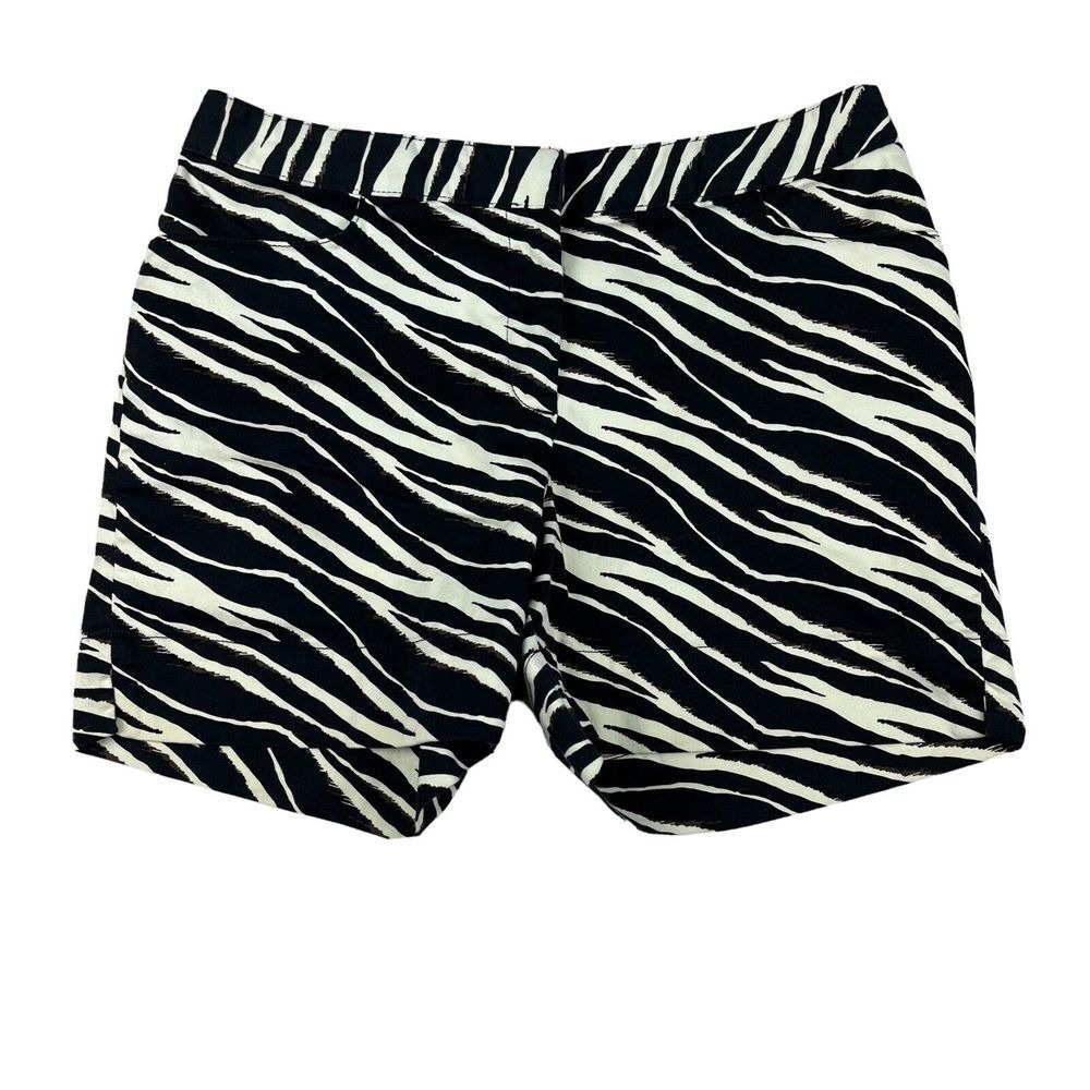 Ellen Tracy Zebra Print Shorts 8 Safari Chic Statement Retro Minimalist